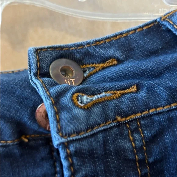 !it jeans Dark Blue Women's Jean Shorts 6 - Picture 3 of 9